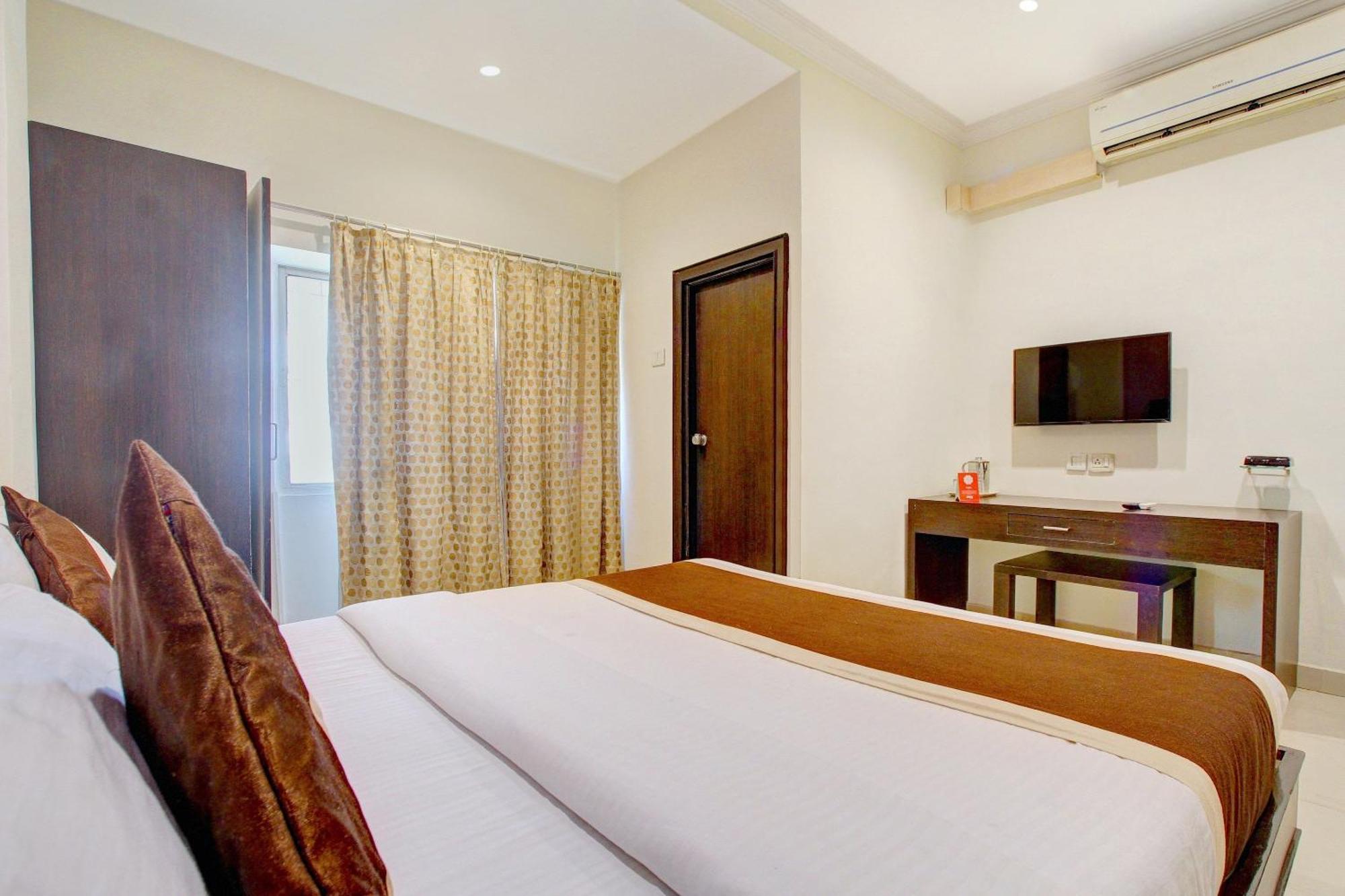 Super Collection O Alekhya Residency Hotel Hyderabad Exterior photo