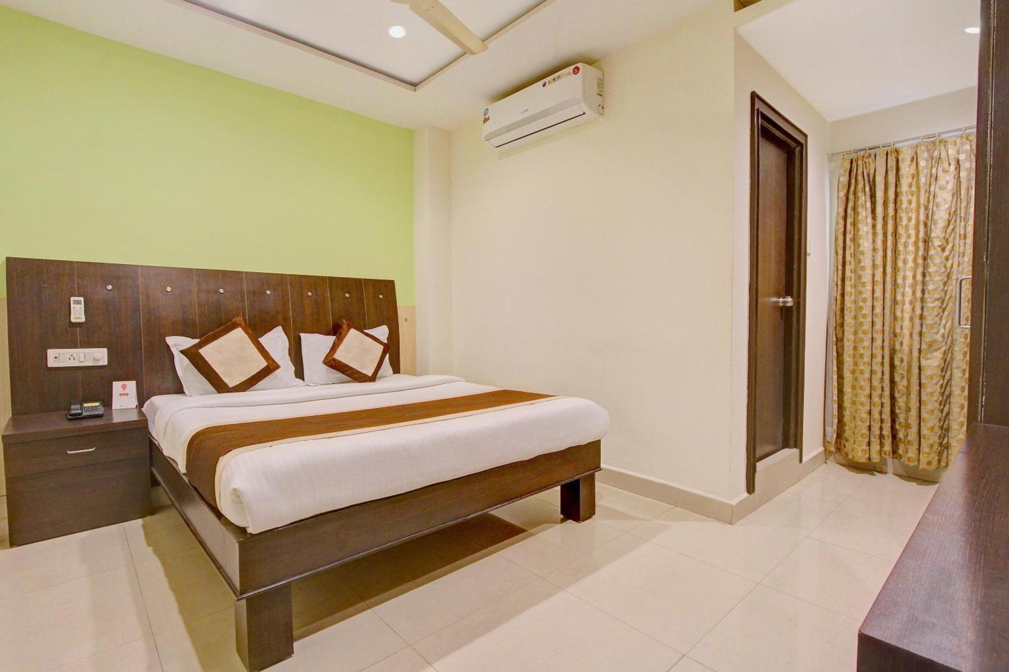 Super Collection O Alekhya Residency Hotel Hyderabad Exterior photo