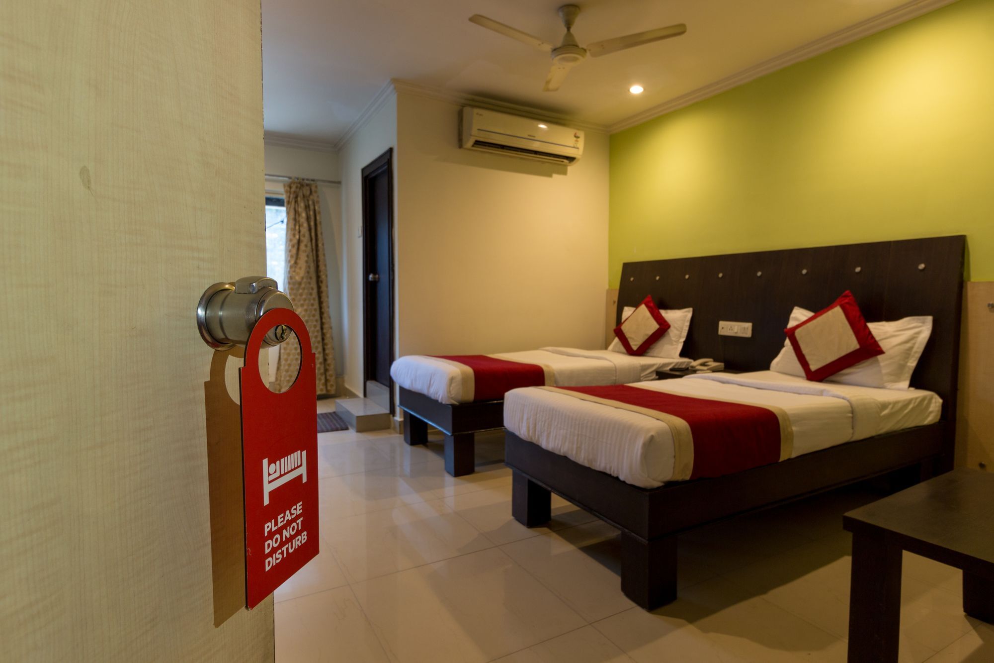 Super Collection O Alekhya Residency Hotel Hyderabad Exterior photo