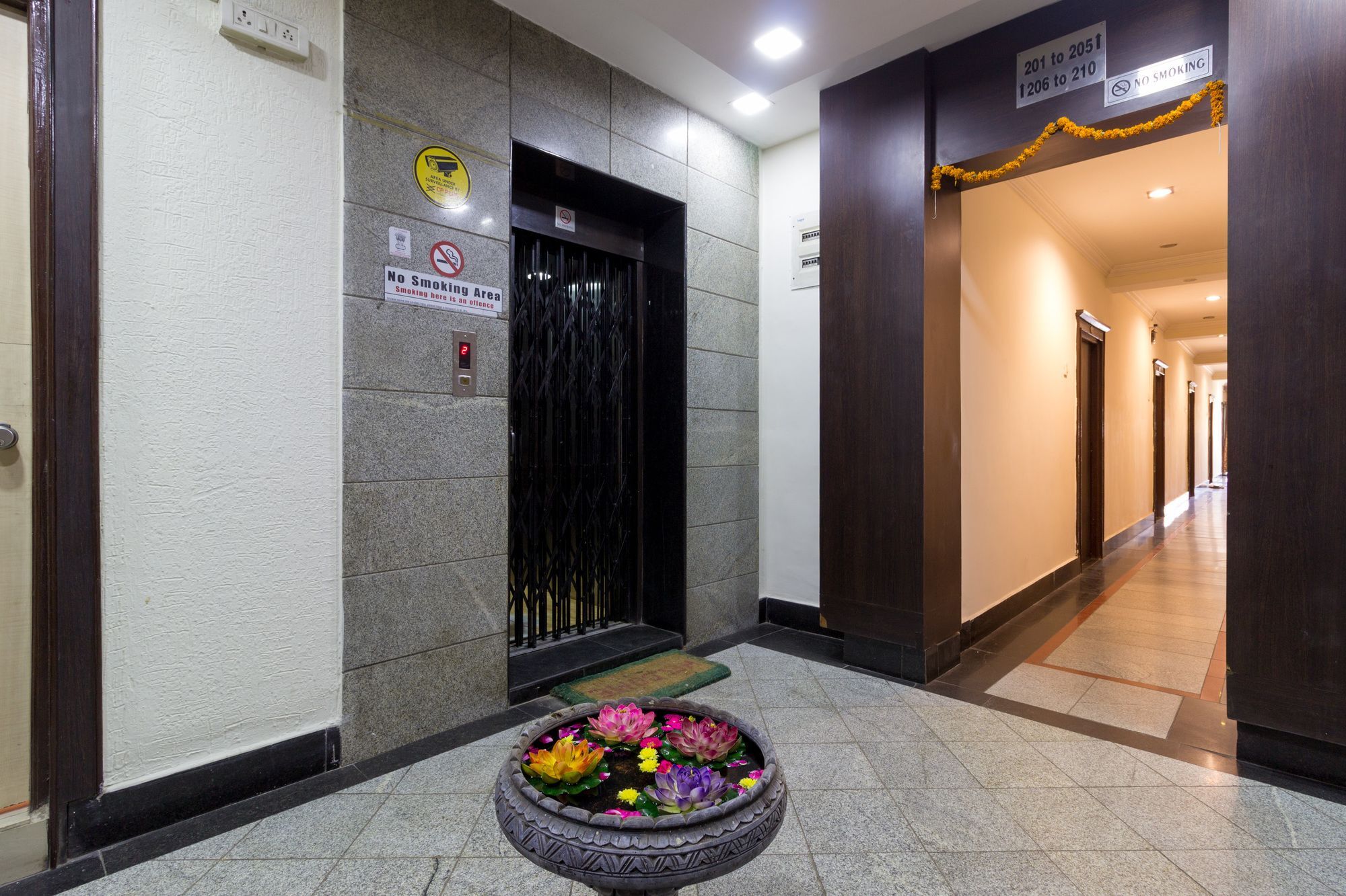 Super Collection O Alekhya Residency Hotel Hyderabad Exterior photo